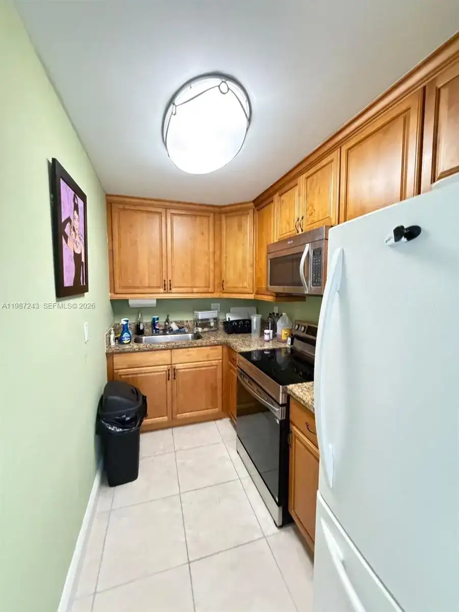 900 NE 18th Avenue # 304, Fort Lauderdale FL 33304 photo 3