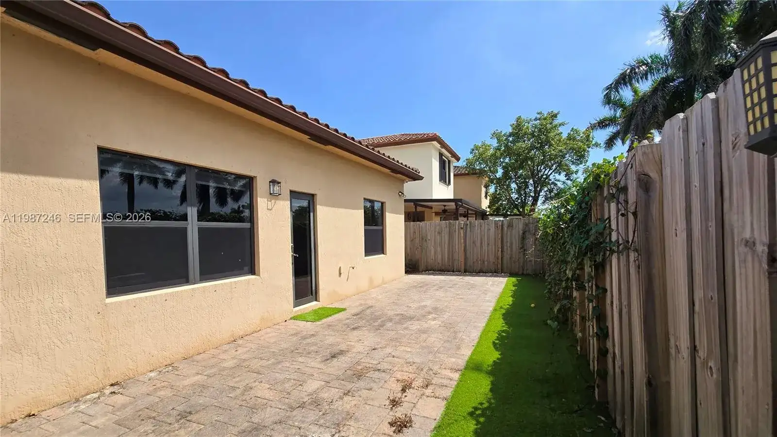 134 NE 23rd Ter, Homestead FL 33033 photo 5