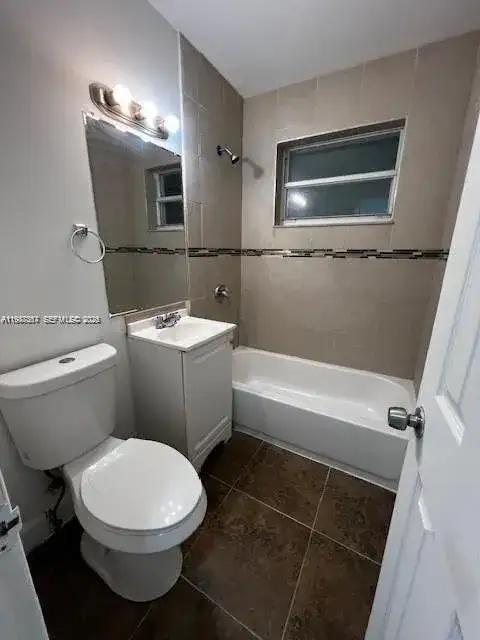 3811 SW 31st Ct, West Park FL 33023 photo 4