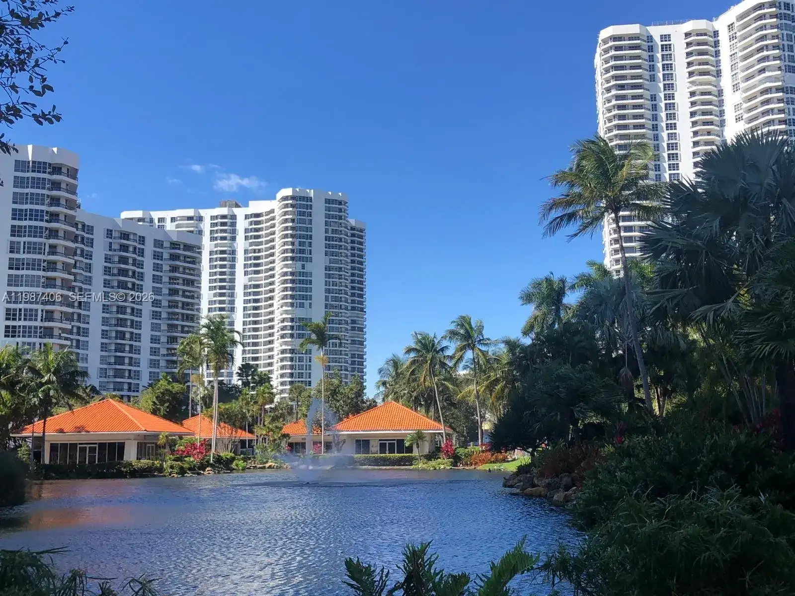 3530 Mystic Pointe Dr # 1412, Aventura FL 33180 photo 2