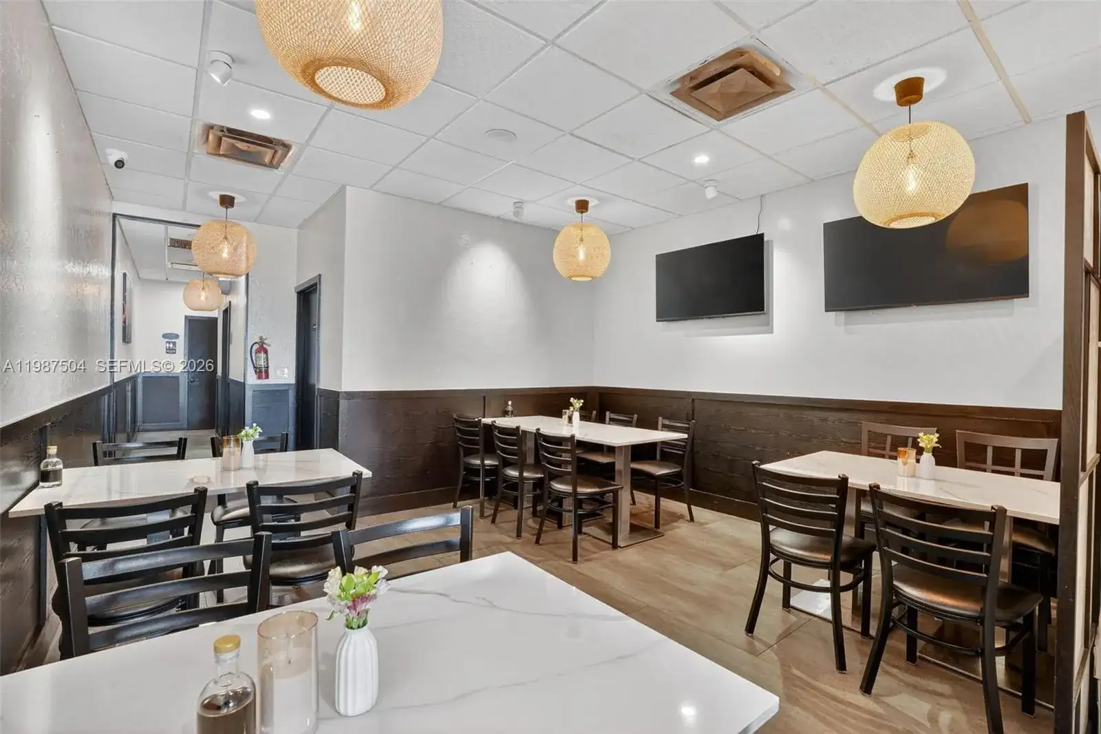 Restaurant For Sale in the heart of Kendall, Kendall FL 33186 photo 2