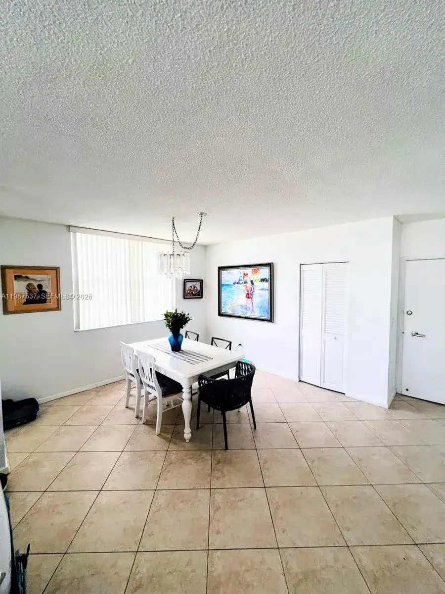300 Bayview Dr # 915, Sunny Isles Beach FL 33160 photo 5