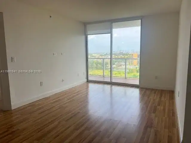 5077 NW 7th St # 917, Miami FL 33126 photo 5