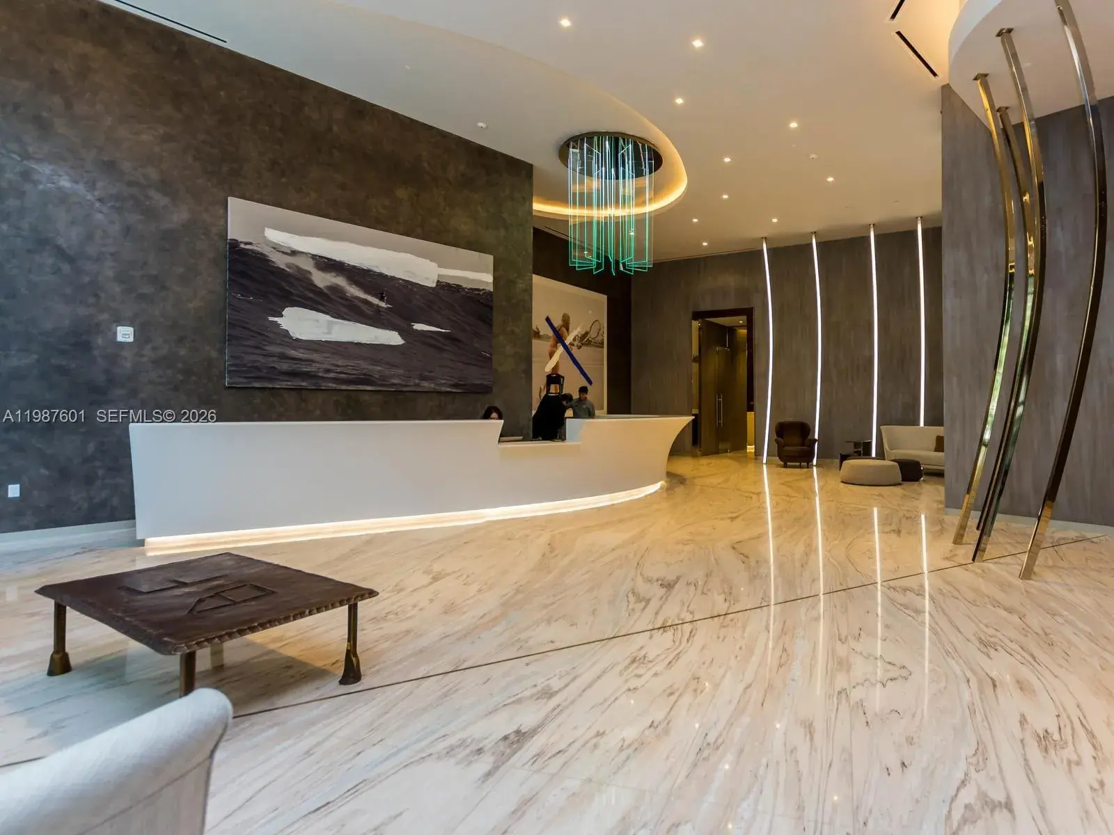 1000 Brickell Plz # 4104, Miami FL 33131
