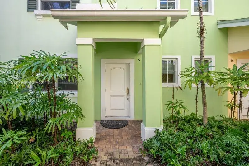 630 SE 15th St # 5, Fort Lauderdale FL 33316