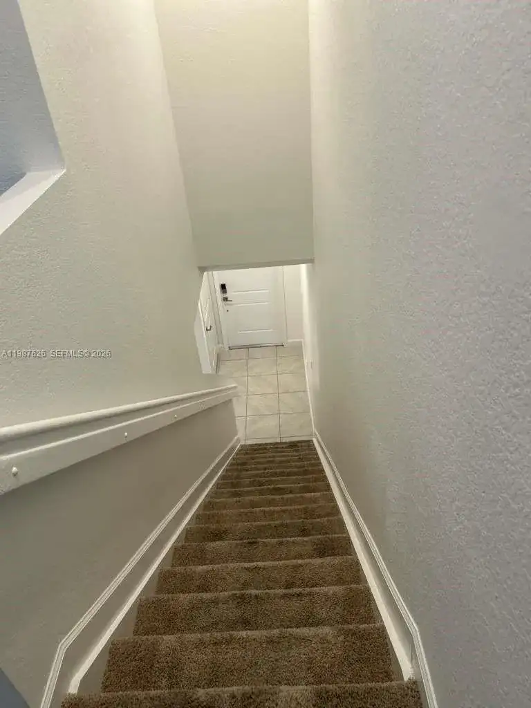 624 SW 12th St, Florida City FL 33034 photo 2
