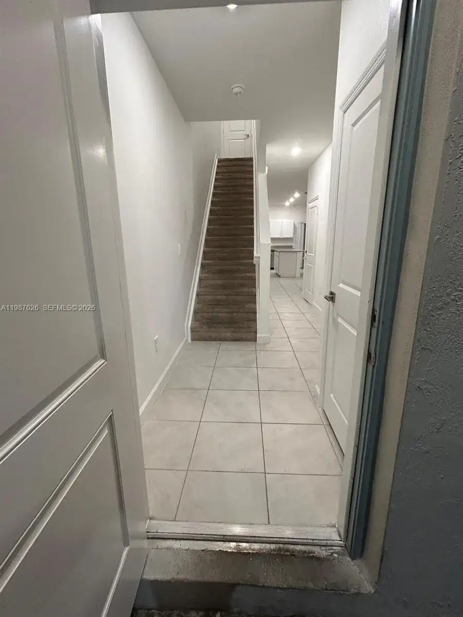 624 SW 12th St, Florida City FL 33034 photo 3
