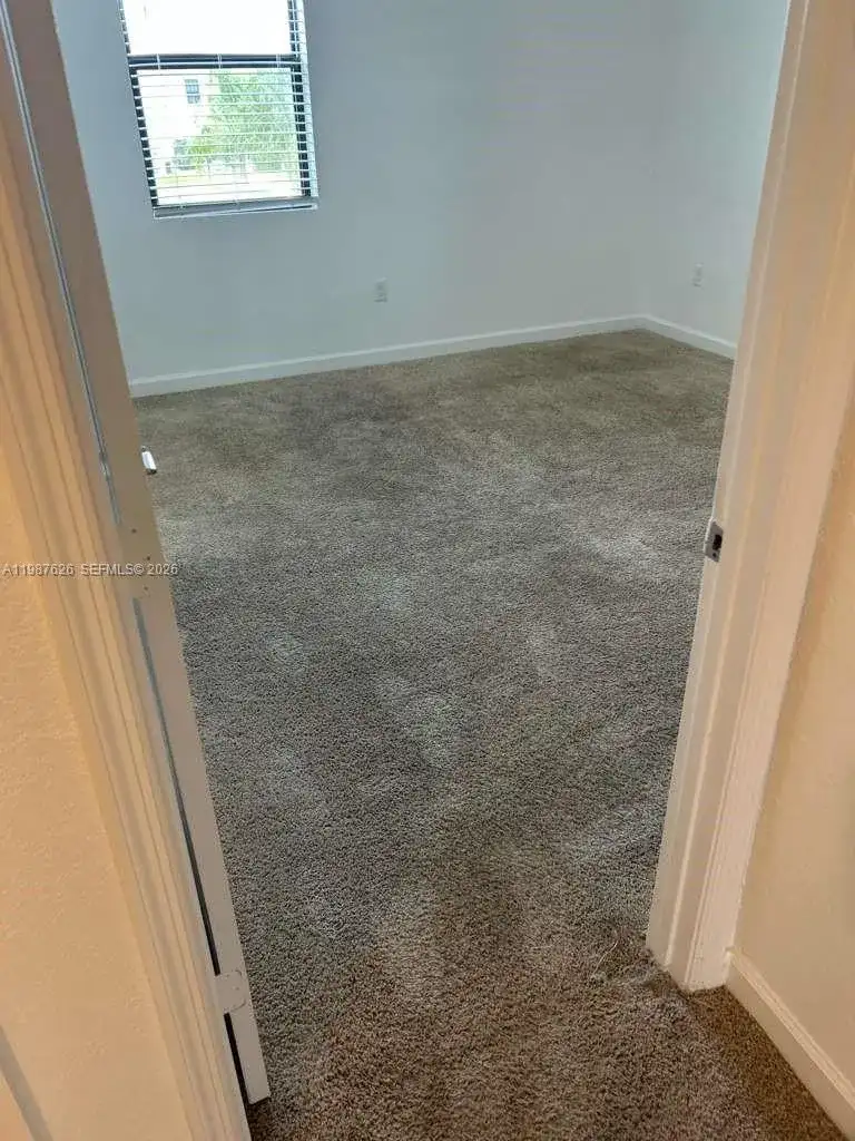 624 SW 12th St, Florida City FL 33034 photo 4