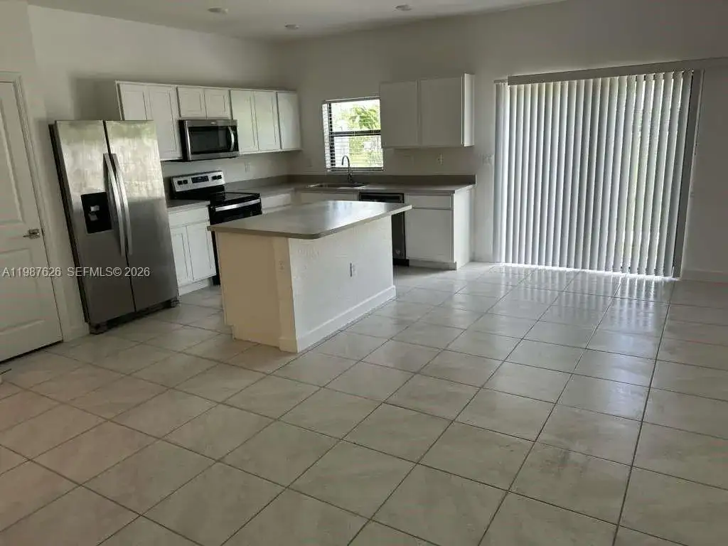 624 SW 12th St, Florida City FL 33034 photo 5
