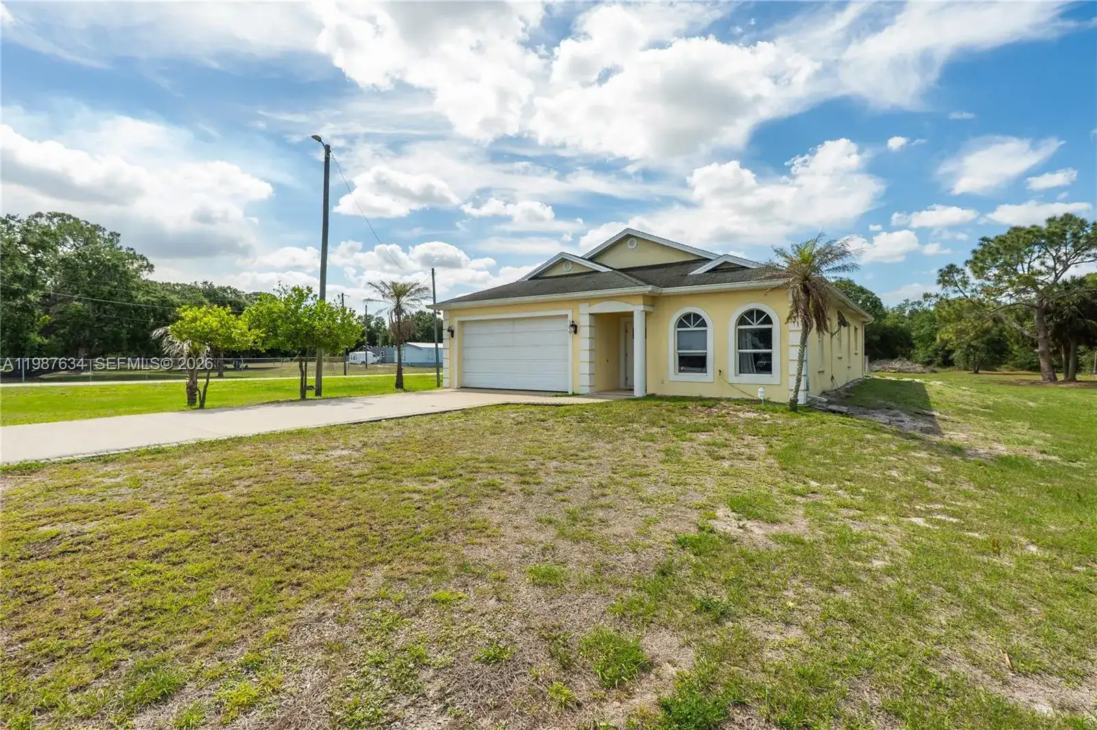 166 Pine Cone Ave, Clewiston FL 33440 photo 2