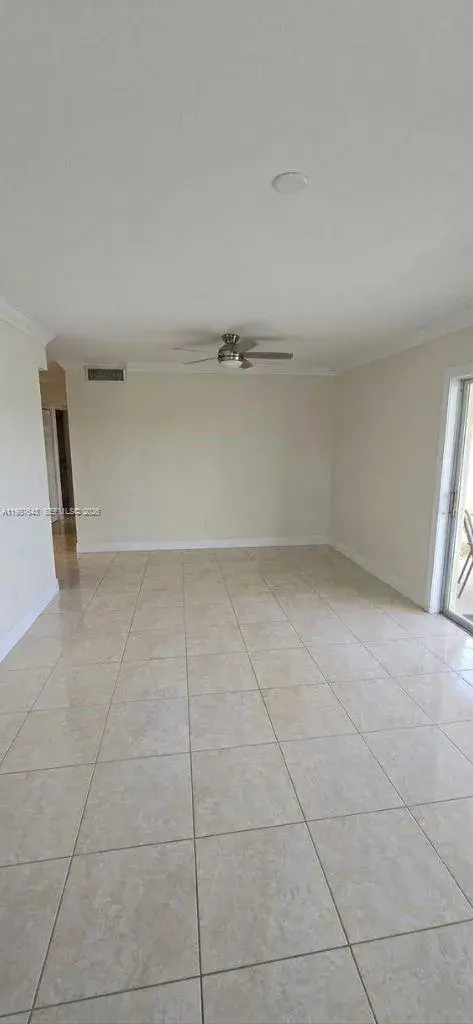 5055 NW 7th St # 206, Miami FL 33126 photo 4
