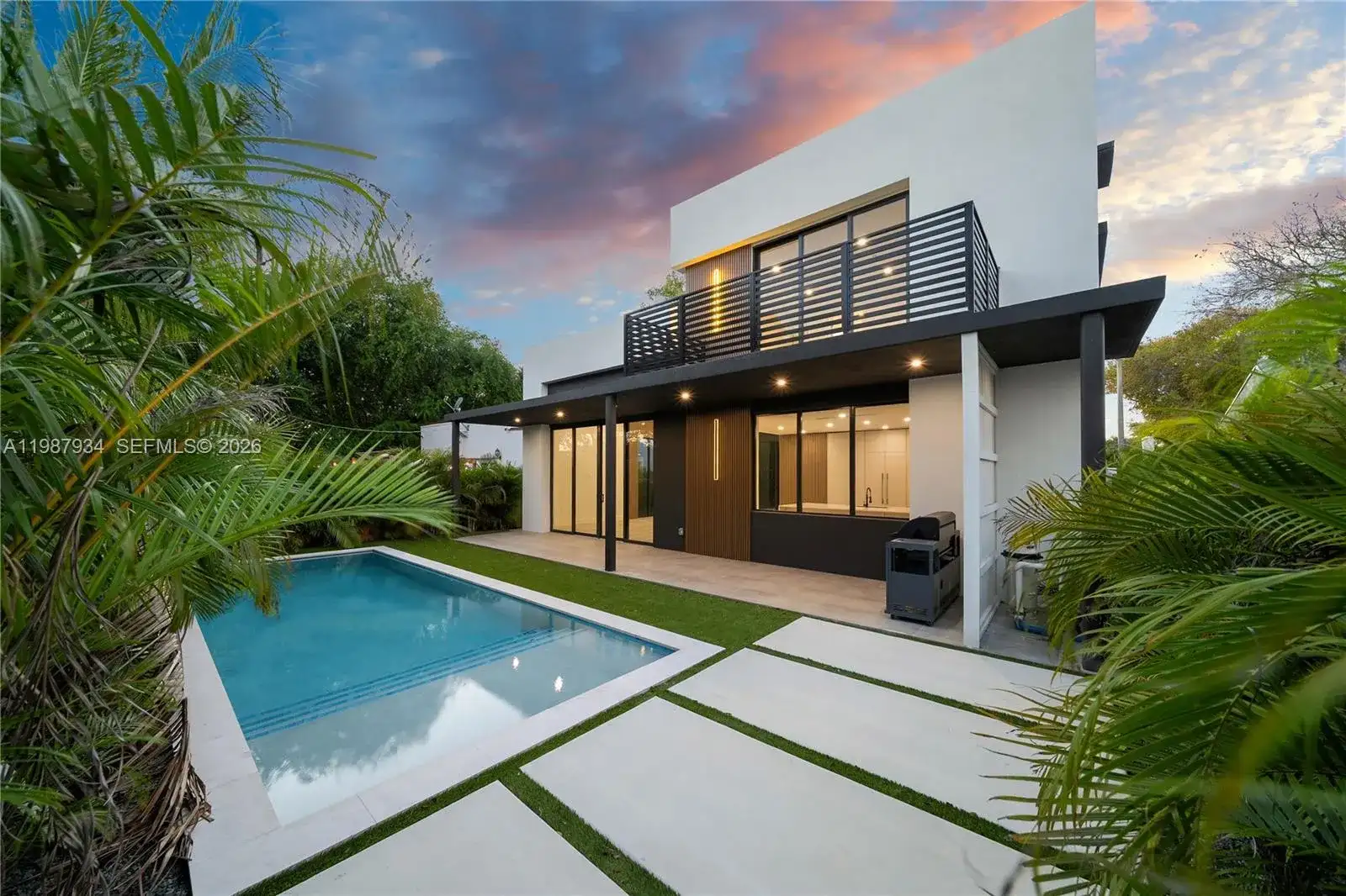 536 NW 48th ST, Miami FL 33127 photo 3