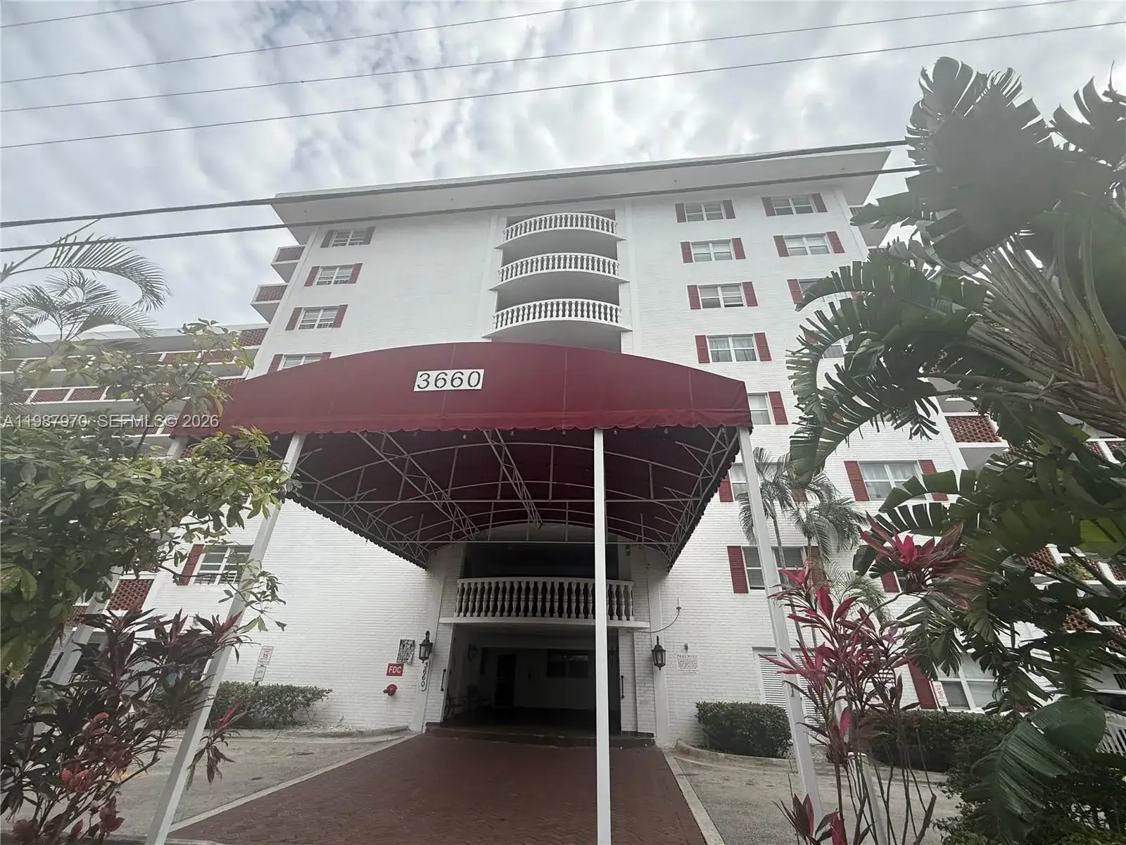 3660 NE 166th St # 415, North Miami Beach FL 33160