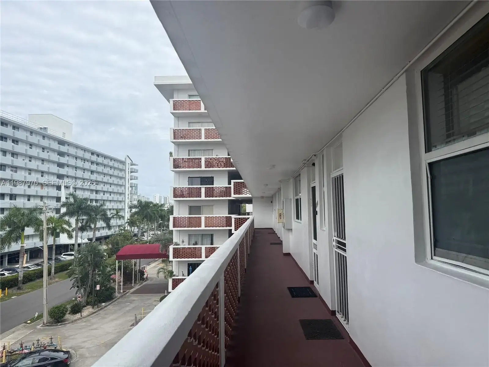 3660 NE 166th St # 415, North Miami Beach FL 33160 photo 4