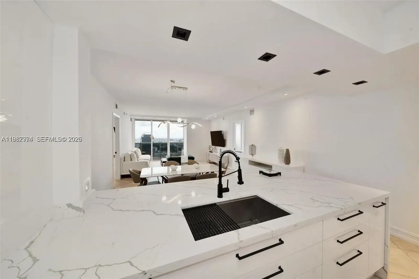 1830 S Ocean Dr # 4704, Hallandale Beach FL 33009 photo 4