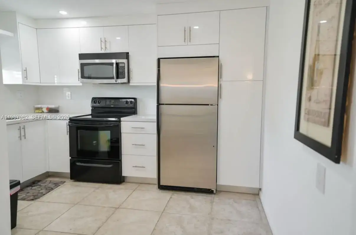 8901 S Hollybrook Blvd # 206, Pembroke Pines FL 33025 photo 3