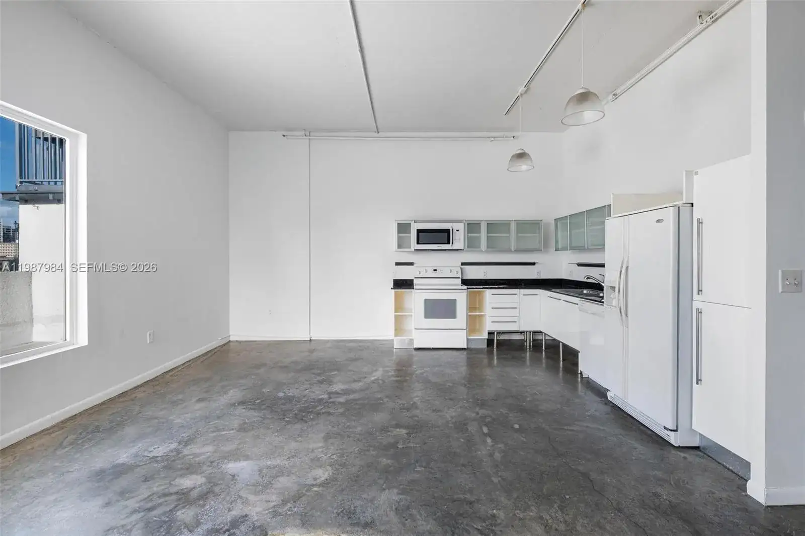 10 SW South River Dr # 609, Miami FL 33130 photo 3