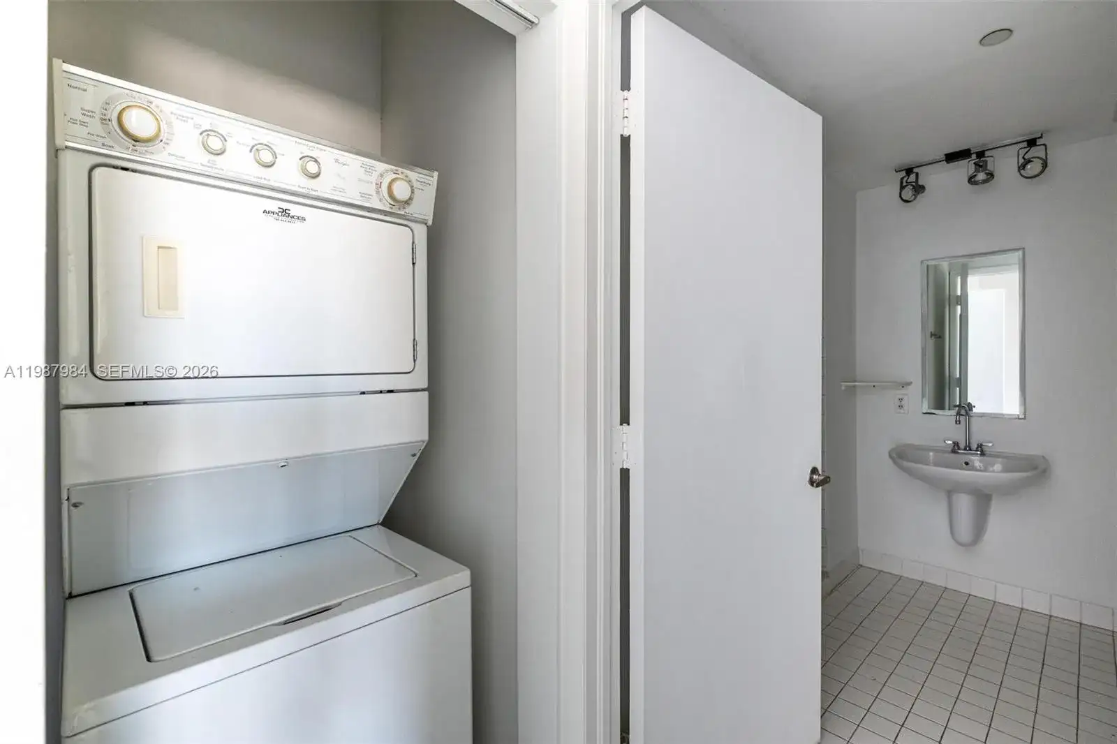 10 SW South River Dr # 609, Miami FL 33130 photo 5