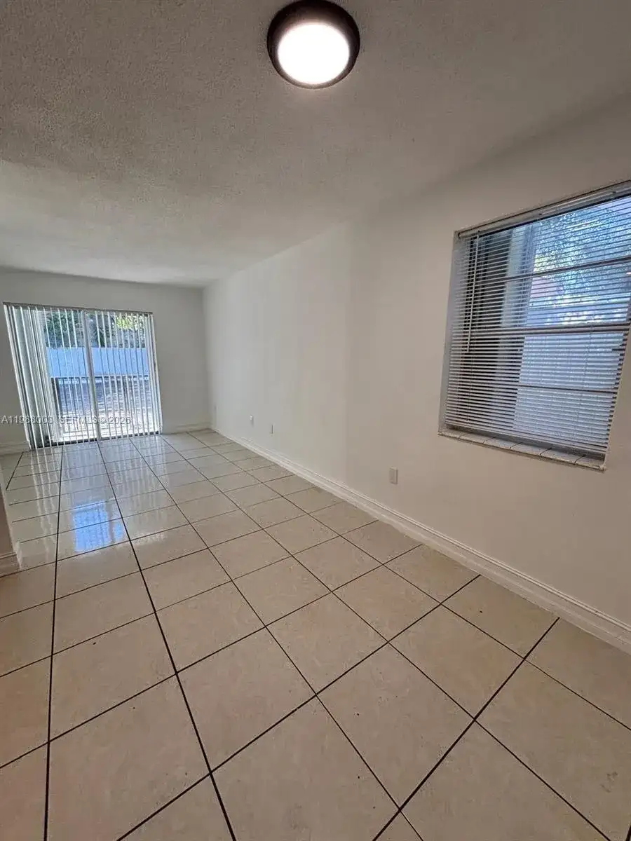 1638 NW 4th St # 3, Miami FL 33125 photo 5