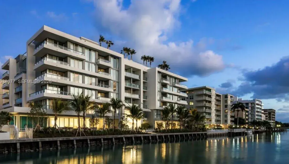 9540 W Bay Harbor Dr # 301, Bay Harbor Islands FL 33154