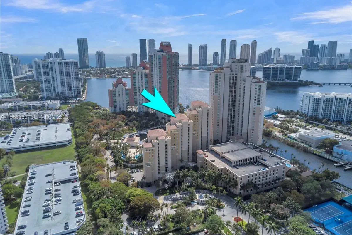 3340 NE 190th St # 1305, Aventura FL 33180