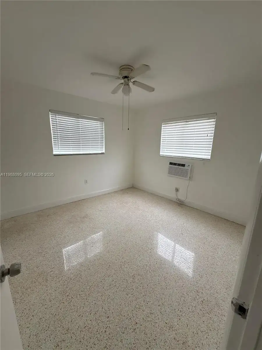 2429 SW 9th St # 1, Miami FL 33135 photo 4