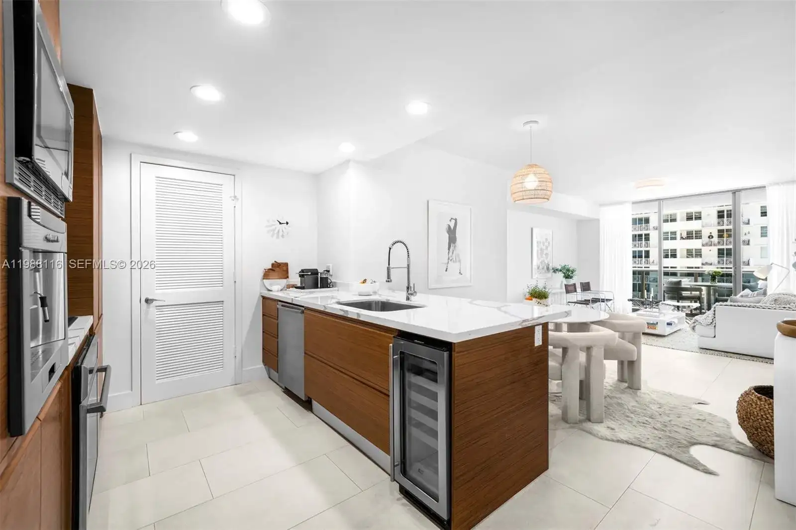5875 Collins Ave # 906, Miami Beach FL 33140 photo 4