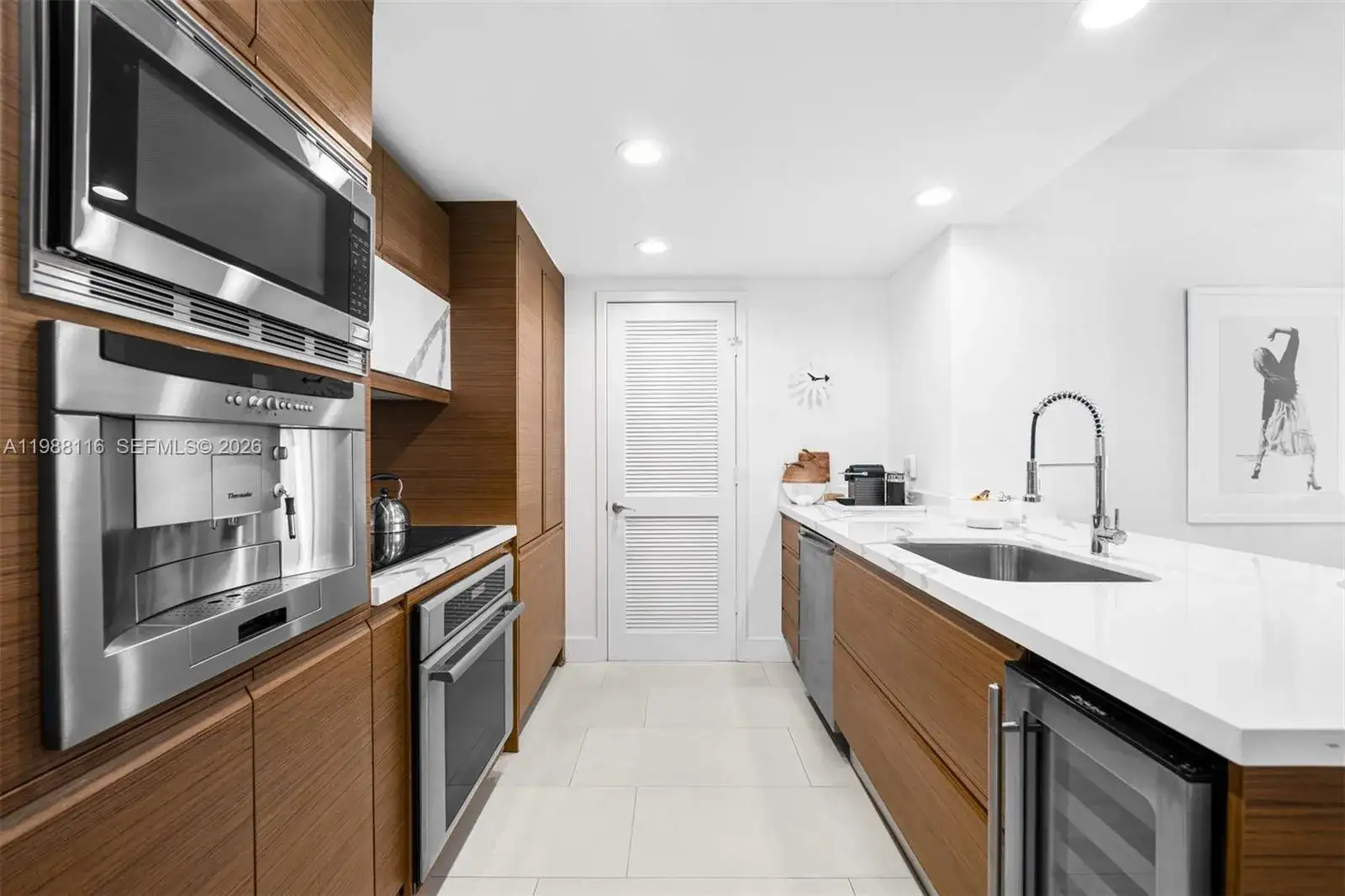 5875 Collins Ave # 906, Miami Beach FL 33140 photo 5