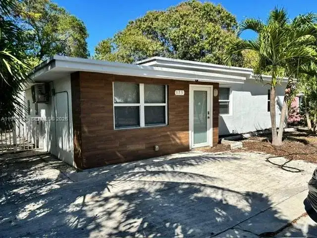 175 NW 121st St, North Miami FL 33168 photo 3