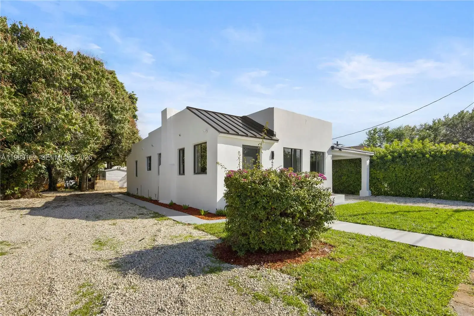 421 NW 81st St, Miami FL 33150 photo 3