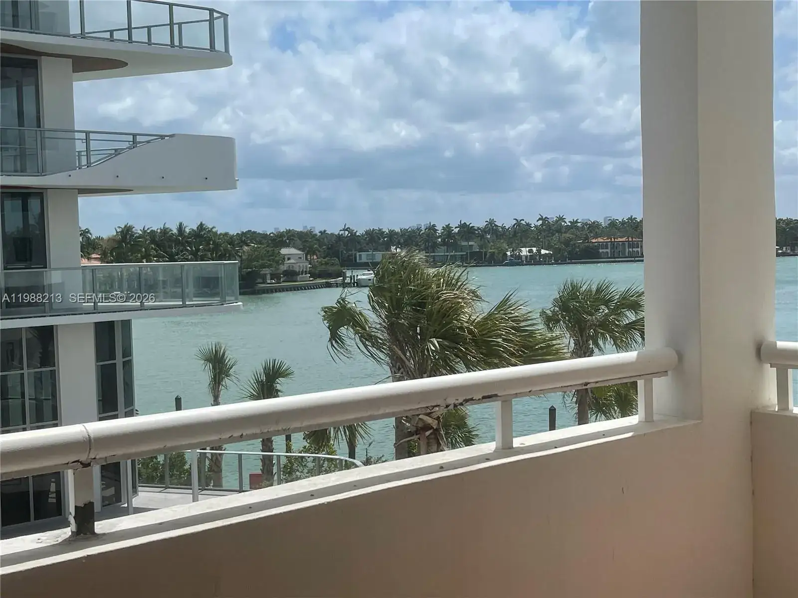1 bedroom 1 bath Residential for sale at 6820 Indian Creek Dr # 3B, Miami Beach FL 33141