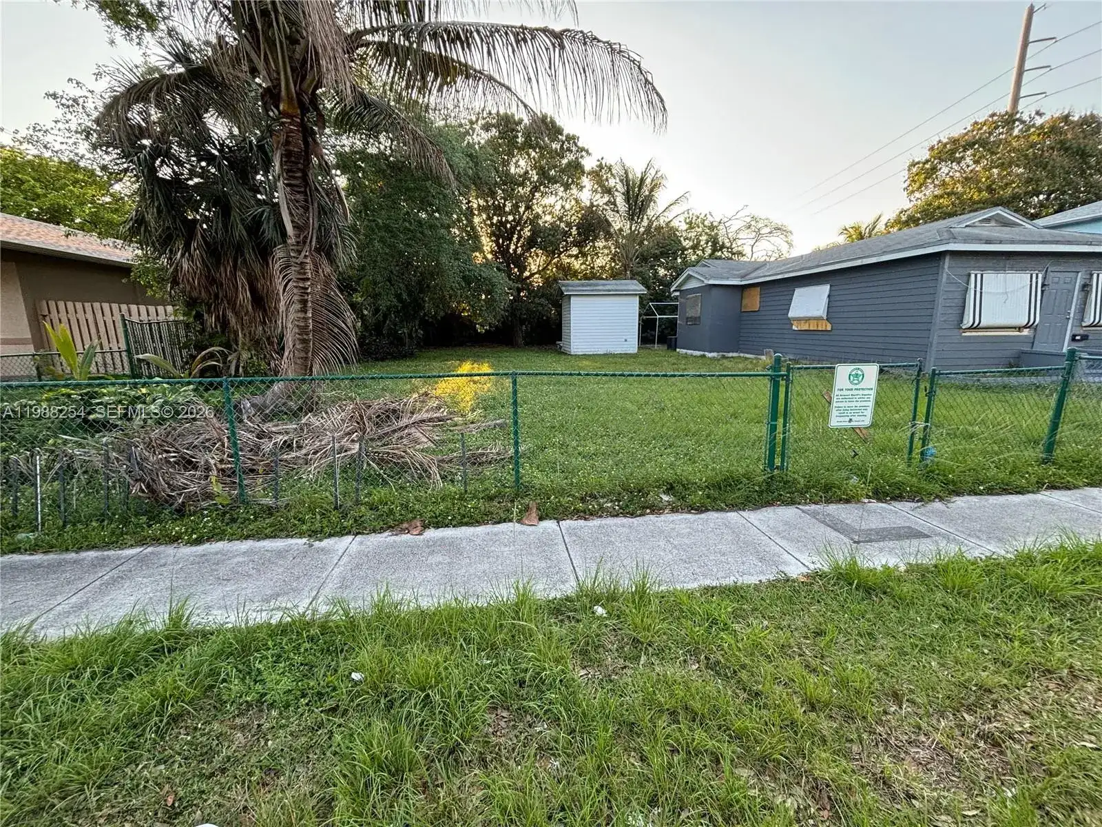 214 SW 1st Ave, Dania Beach FL 33004 photo 2