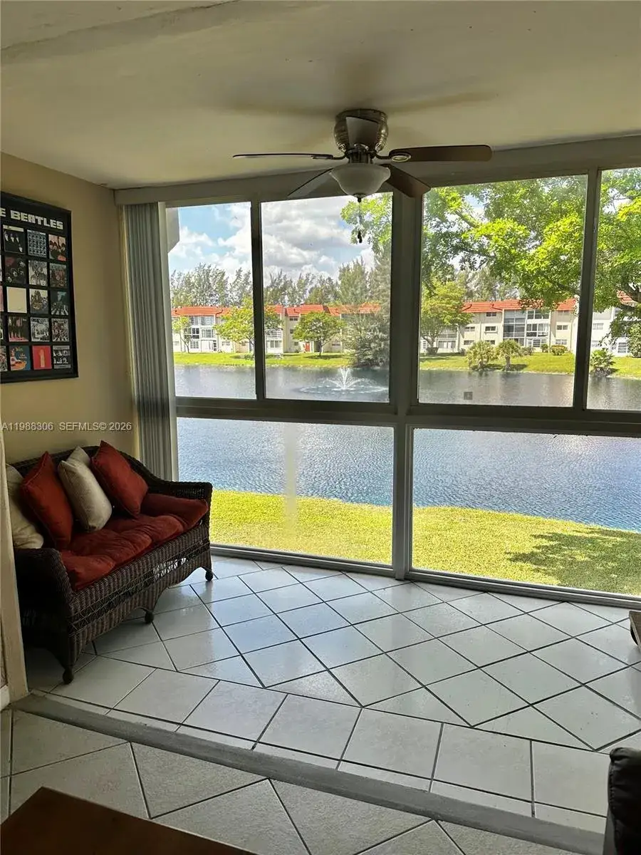 2701 E Sunrise Lakes Dr # 209, Sunrise FL 33322