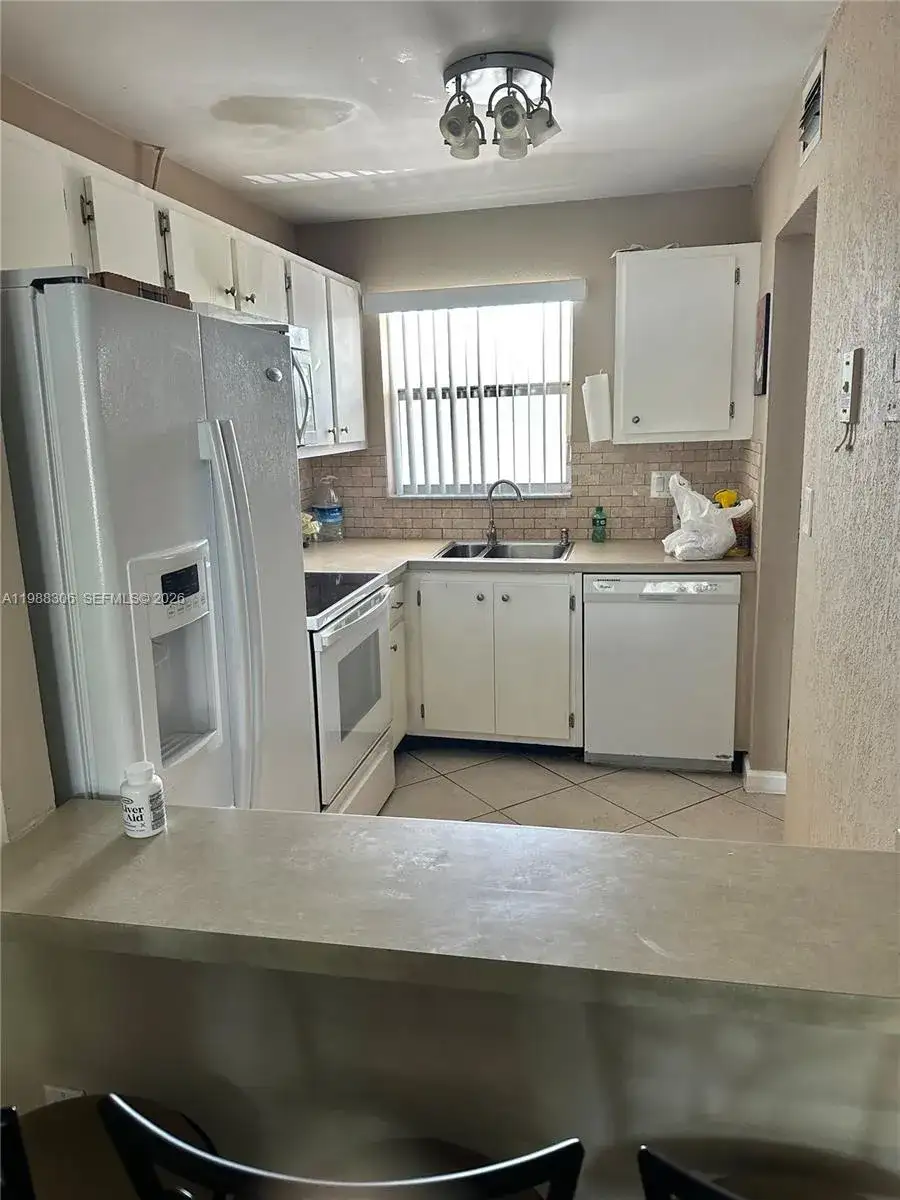 2701 E Sunrise Lakes Dr # 209, Sunrise FL 33322 photo 5