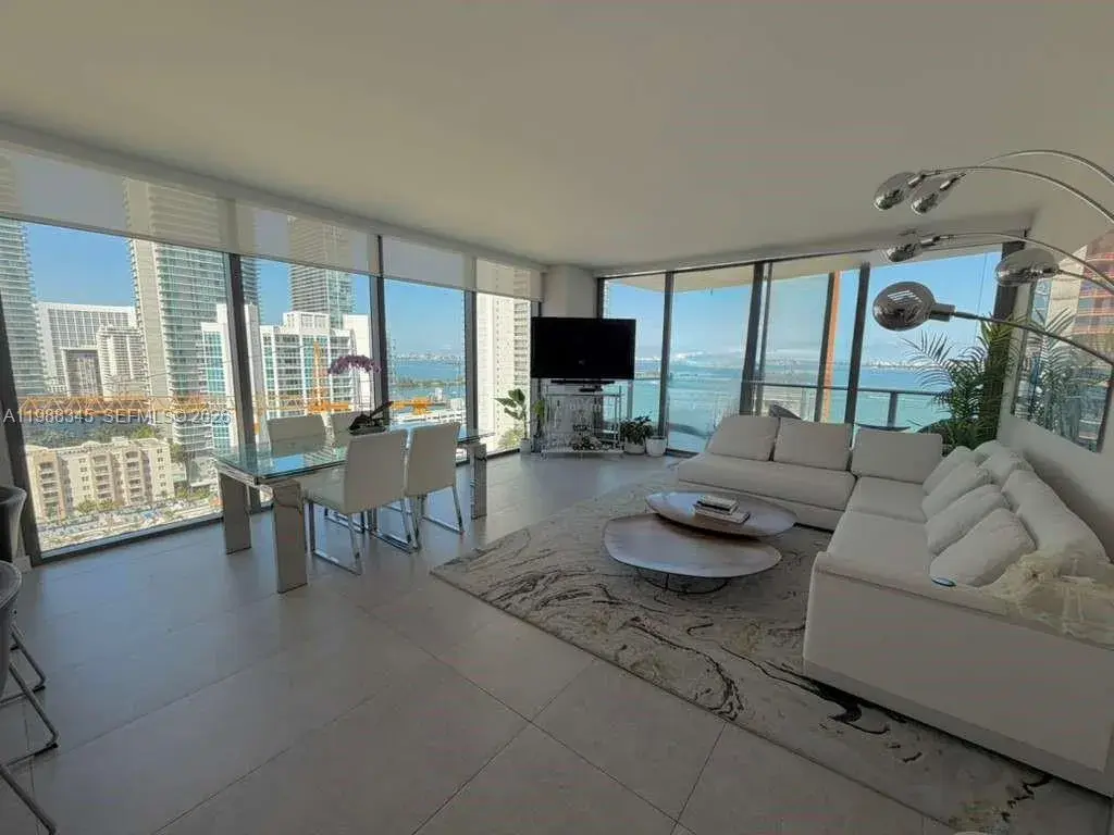 460 NE 28th St # 2001, Miami FL 33137