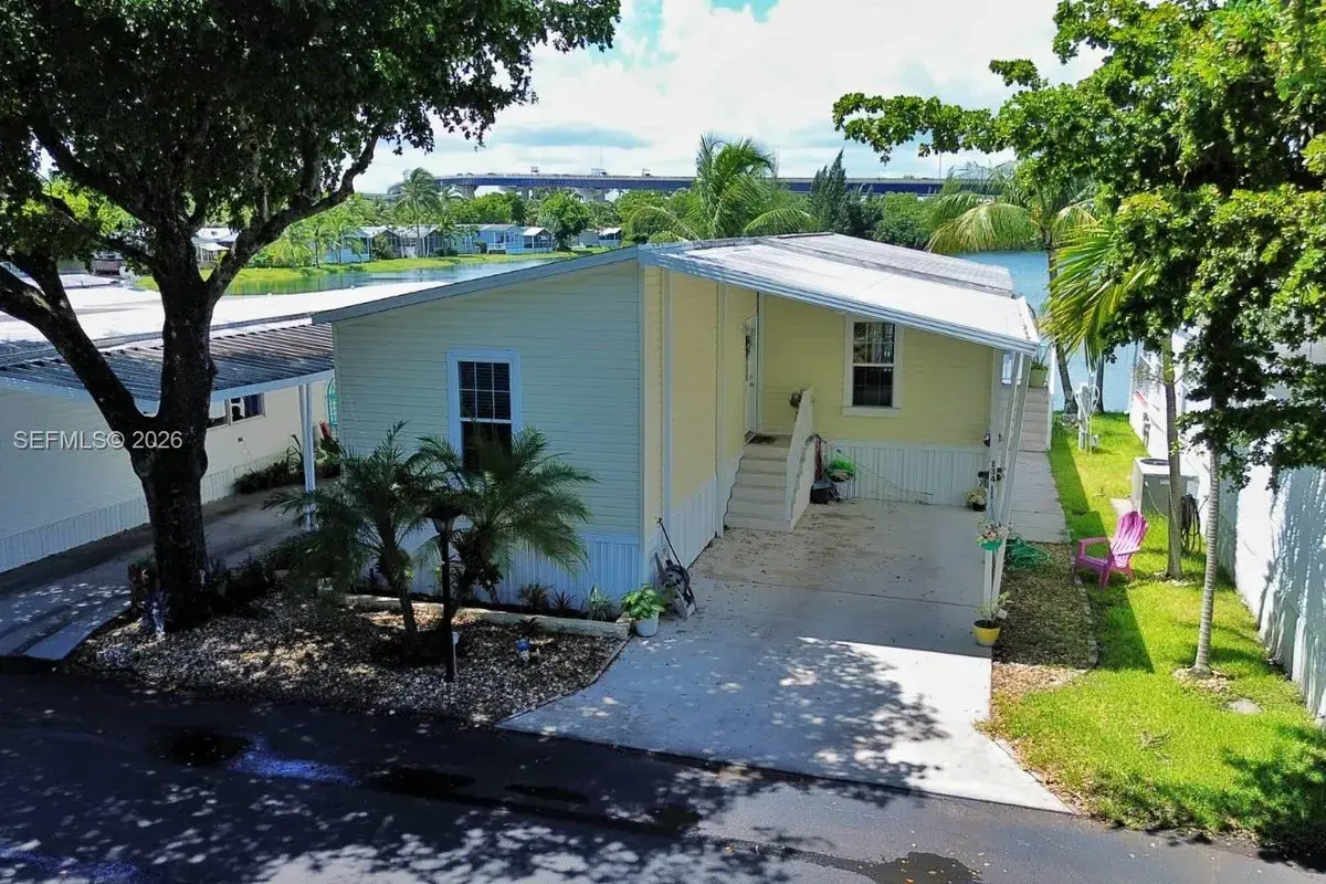 3001 SW 18th Ter, Lot 134, Fort Lauderdale FL 33315