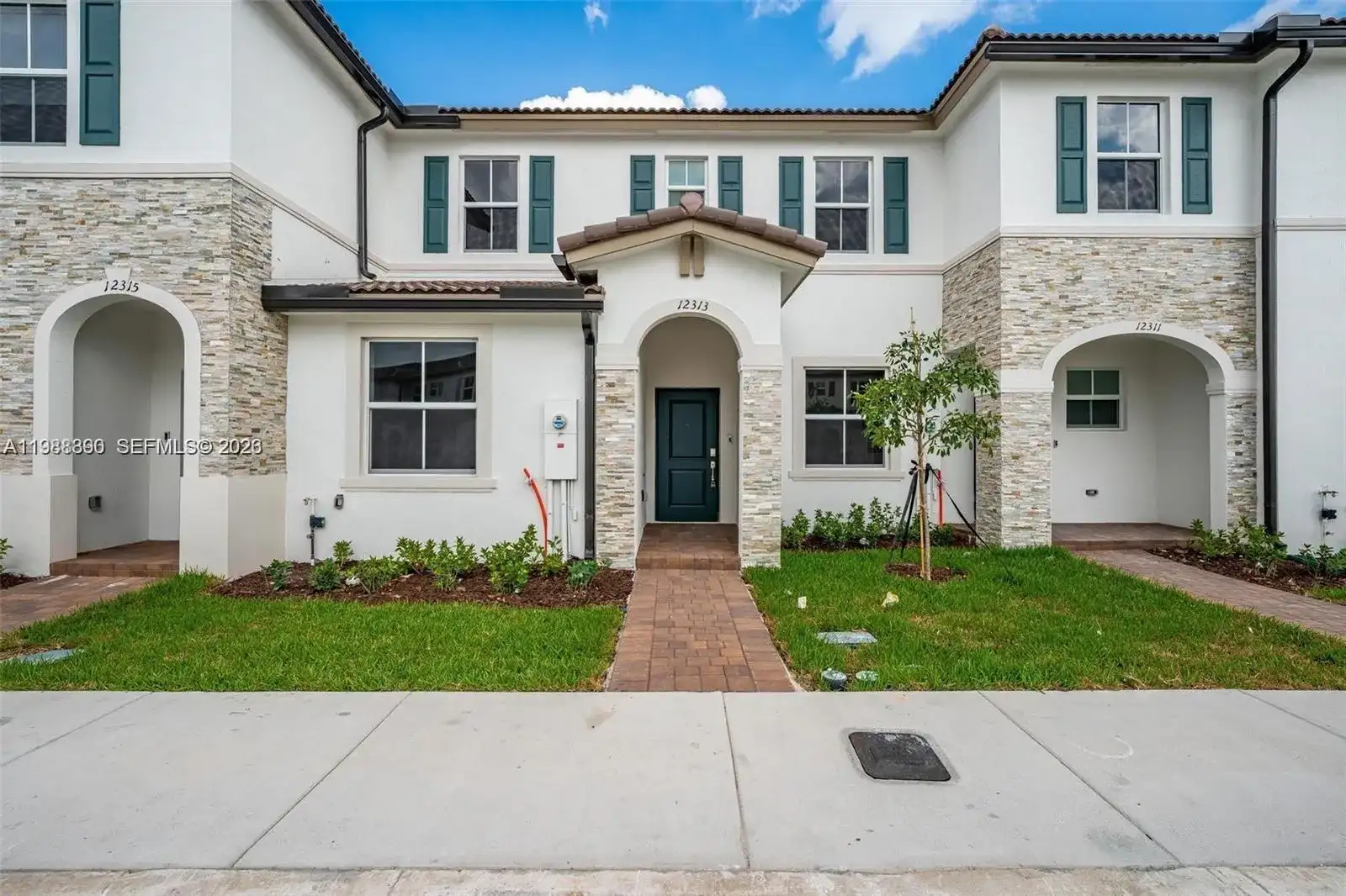 12313 NW 23rd Court, Miami FL 33167 photo 2