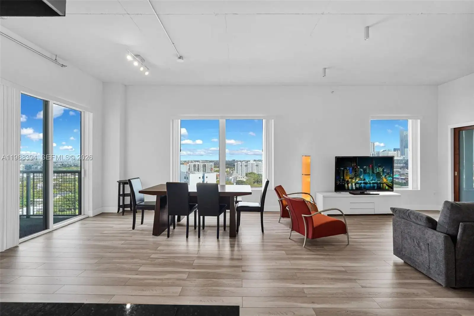 10 SW South River Dr # 1615, Miami FL 33130 photo 3