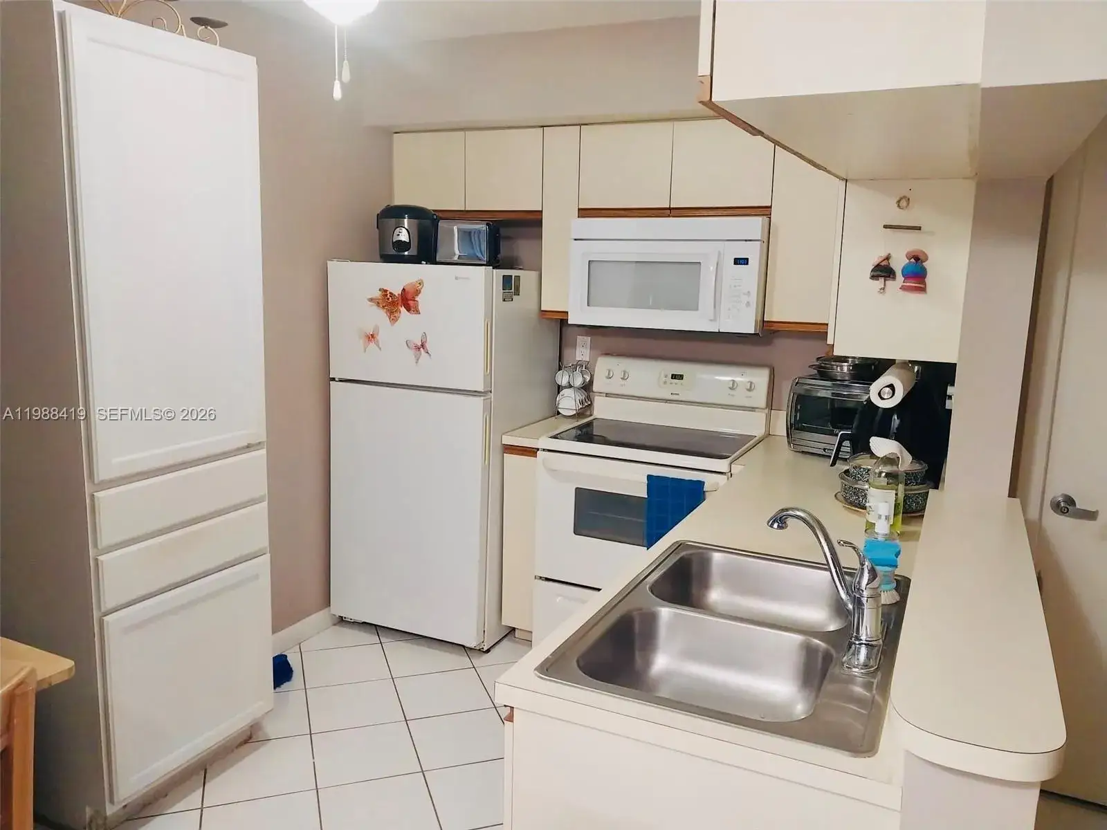 15525 N Miami Lakeway N # 8, Miami Lakes FL 33014