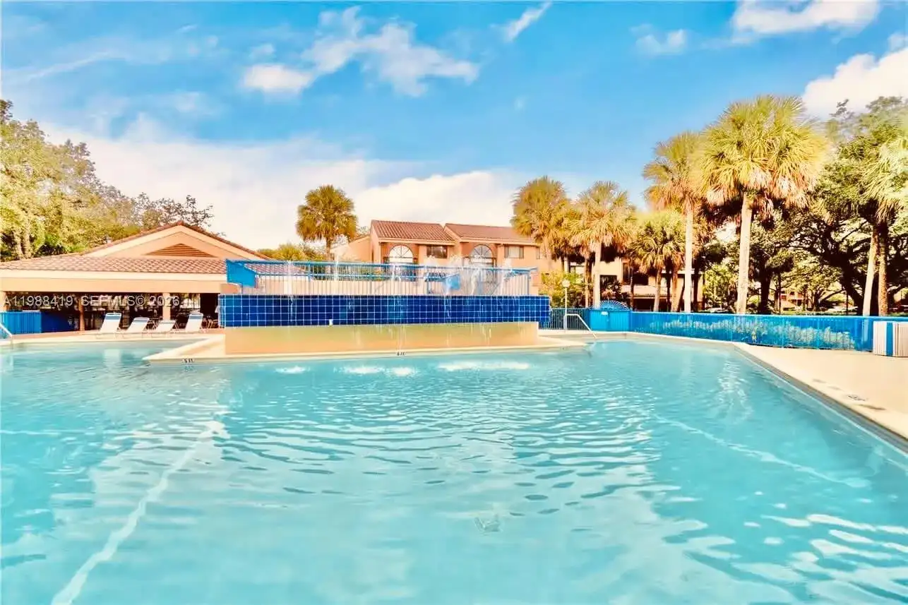 15525 N Miami Lakeway N # 8, Miami Lakes FL 33014 photo 5