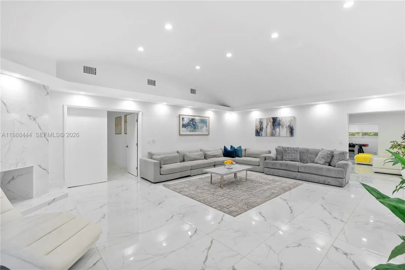 1247 Jackson St, Hollywood FL 33019