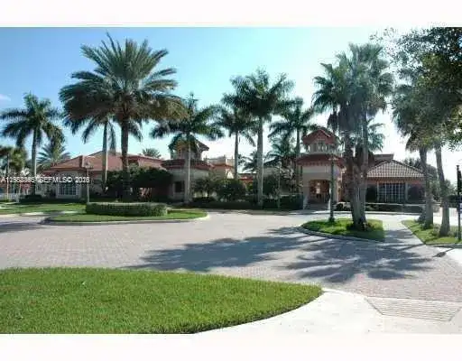 18741 SW 25th Ct, Miramar FL 33029 photo 2