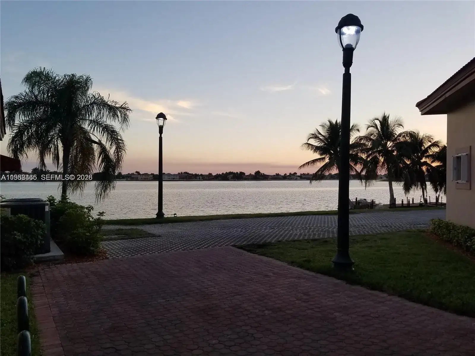 18741 SW 25th Ct, Miramar FL 33029 photo 3