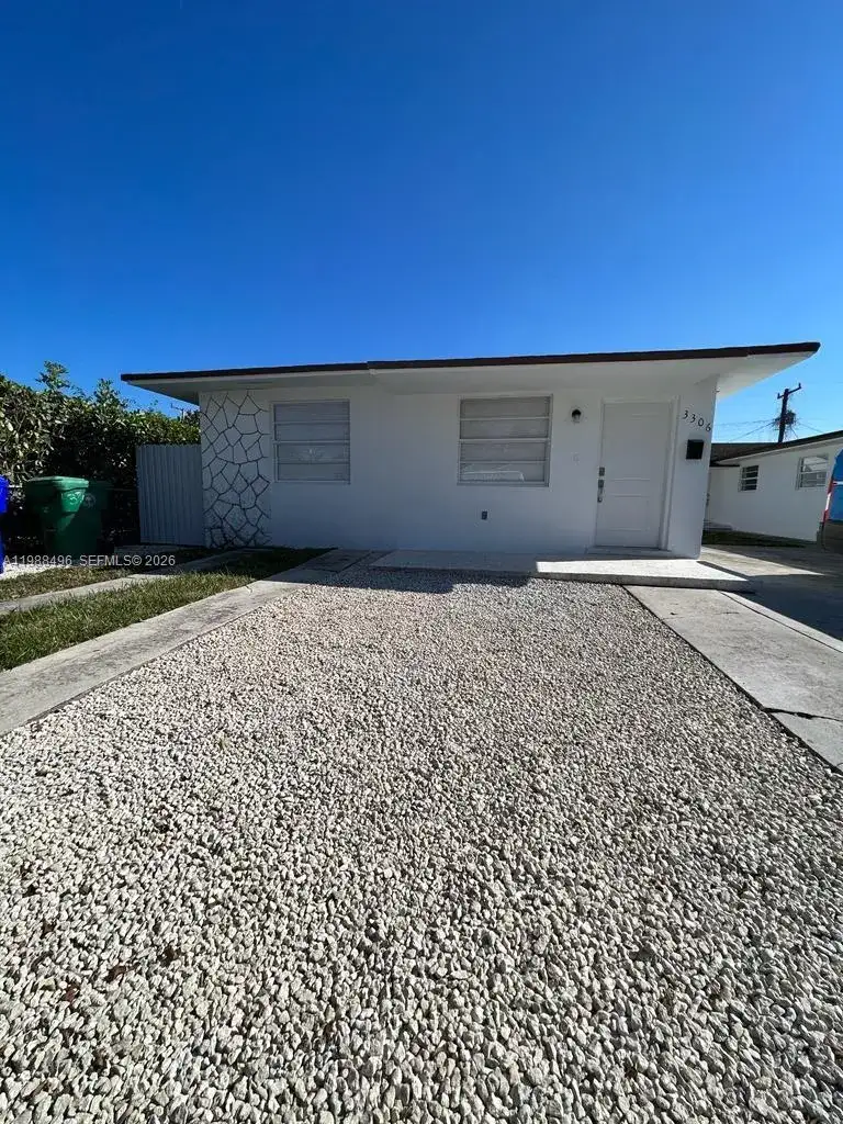 3306 SW 24th Ter, Miami FL 33145 photo 2