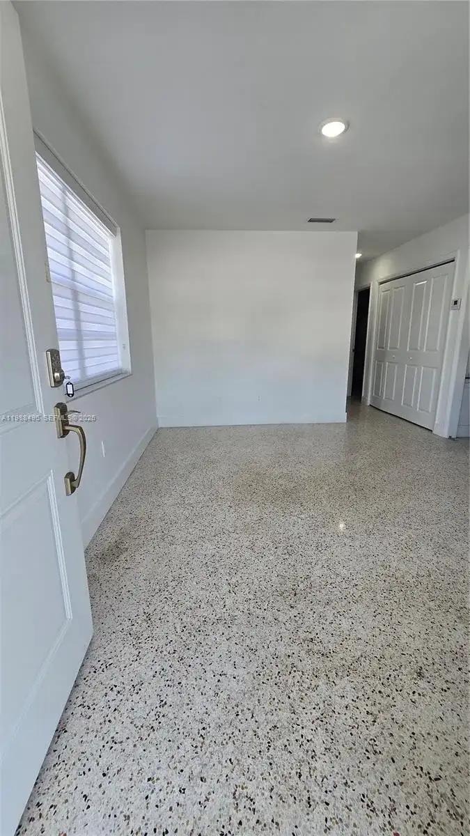 3306 SW 24th Ter, Miami FL 33145 photo 3