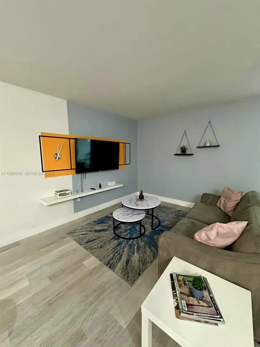 19380 NE 26th Ave # 305, Miami FL 33180 photo 3