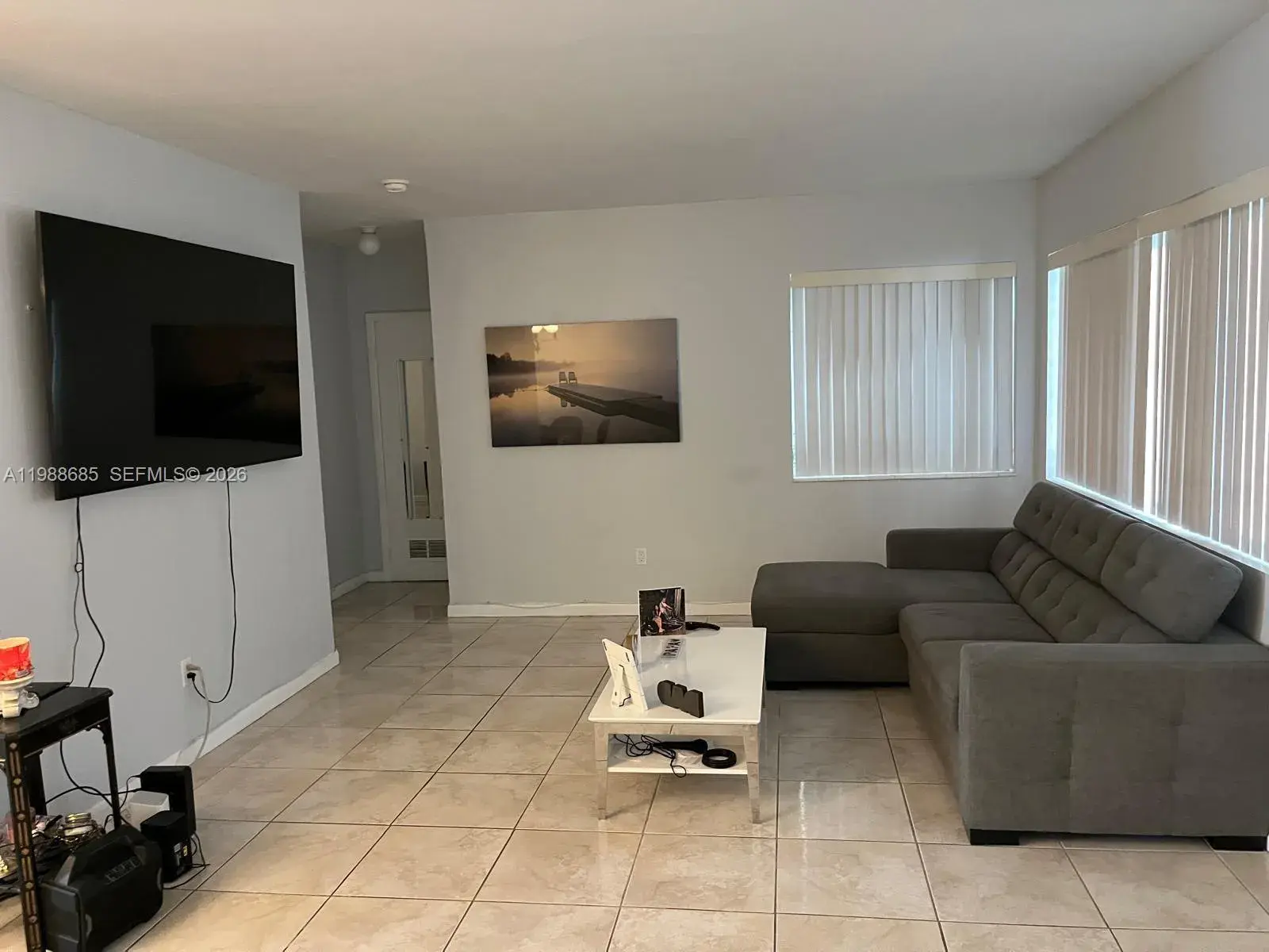 462 Golden Isles Dr # 203, Hallandale Beach FL 33009