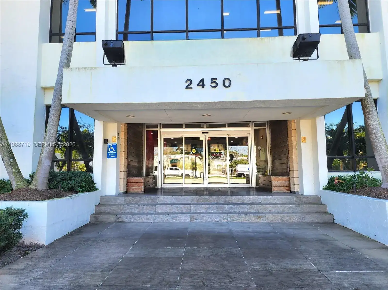 2450 Hollywood Blvd, Hollywood FL 33020 photo 2