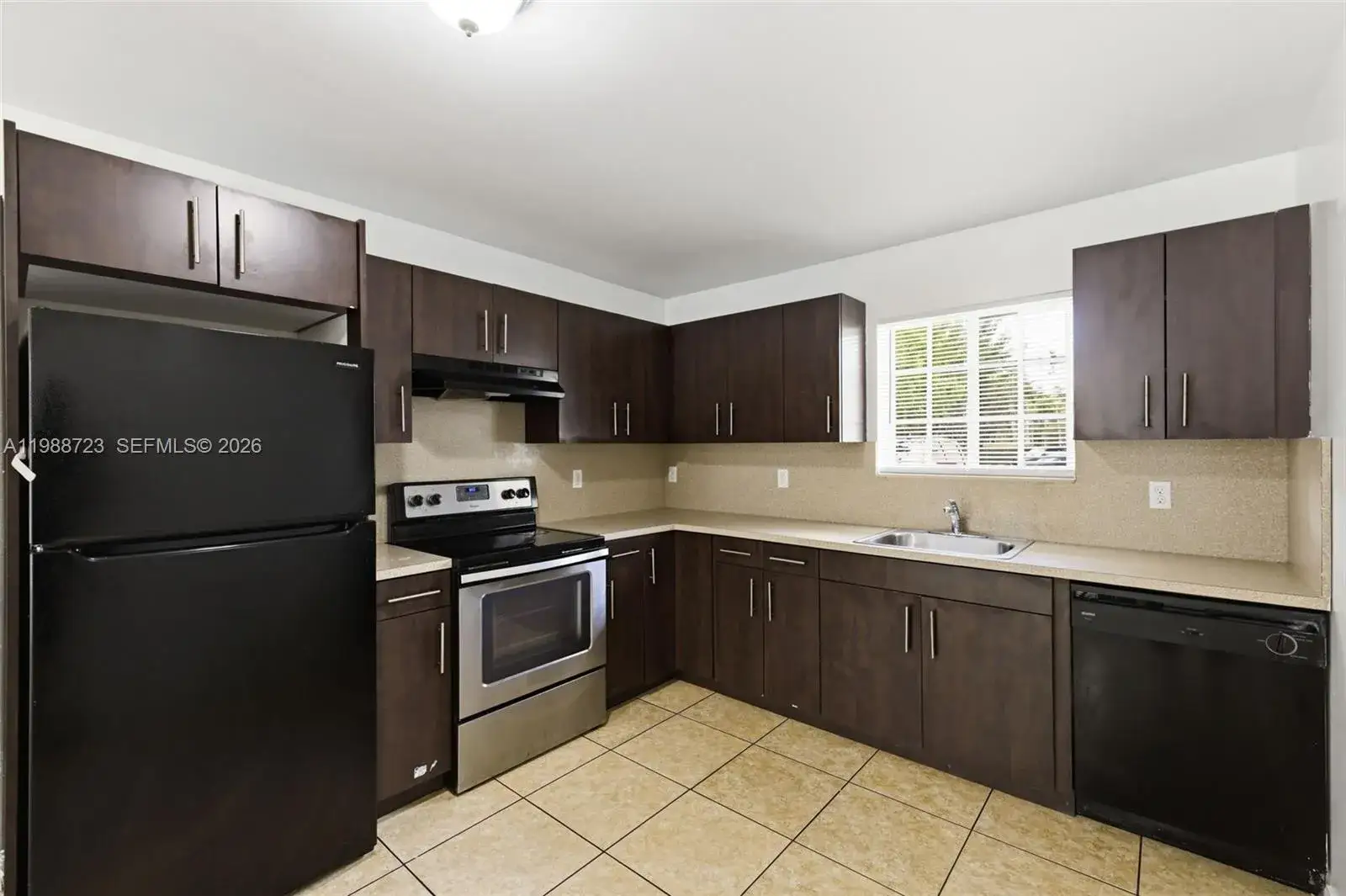 13 S Royal Poinciana Blvd # 24, Miami Springs FL 33166