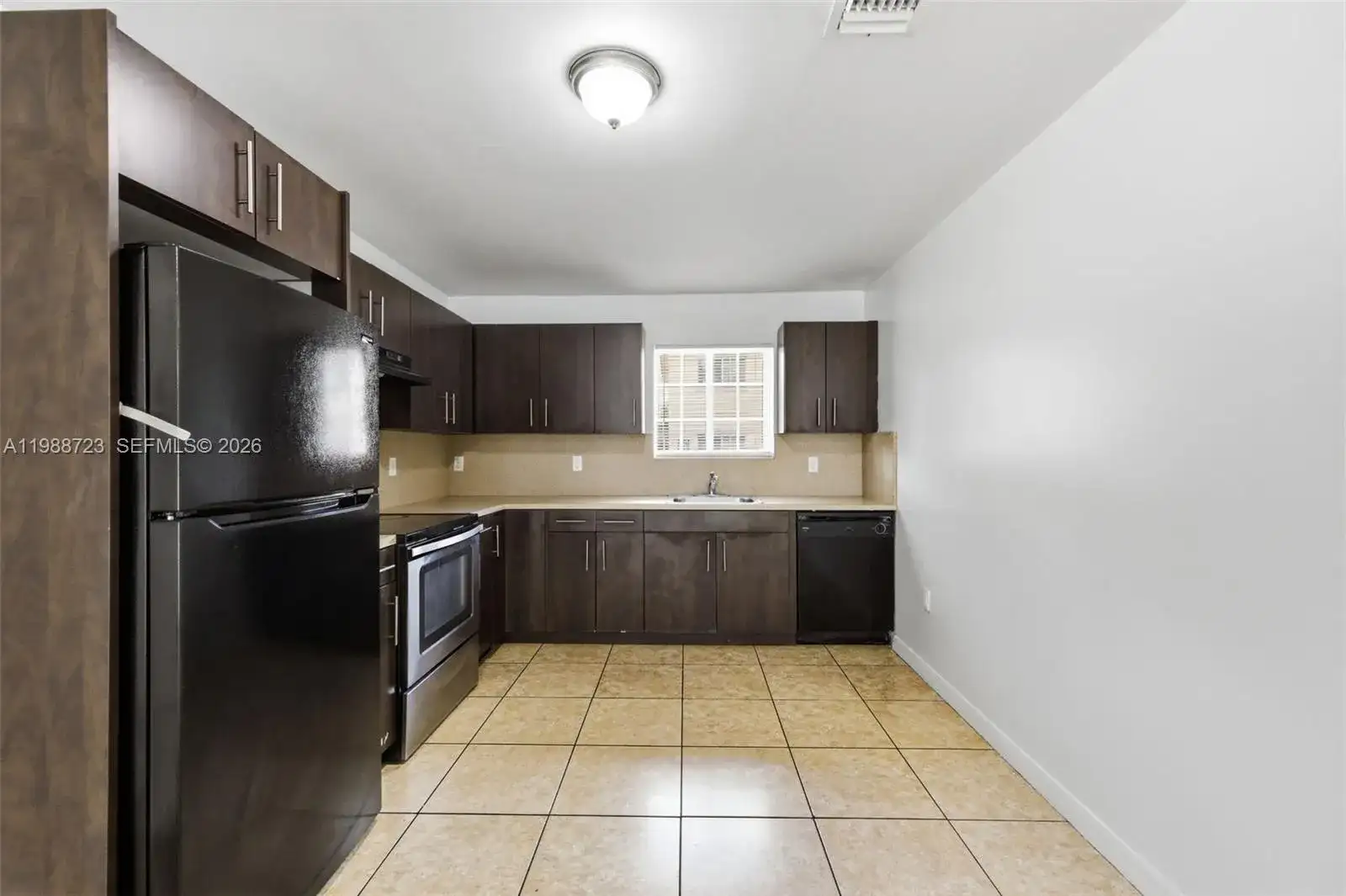 13 S Royal Poinciana Blvd # 24, Miami Springs FL 33166 photo 2